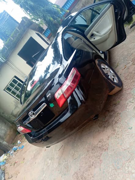 A picture of Camry 2008 voltron