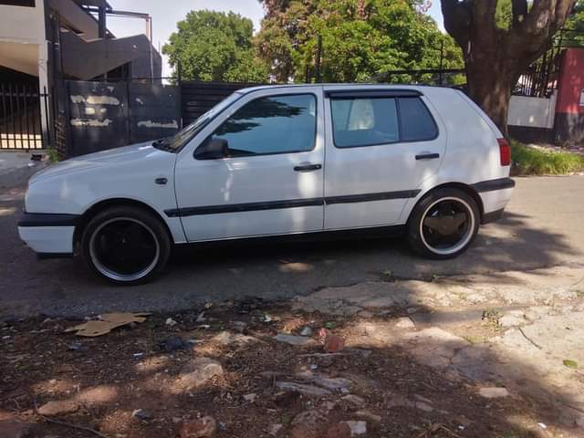 CARS &.
