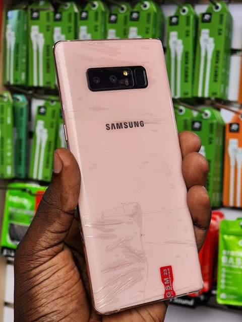 A picture of Note8..64gb..6gb..440k..0758206953