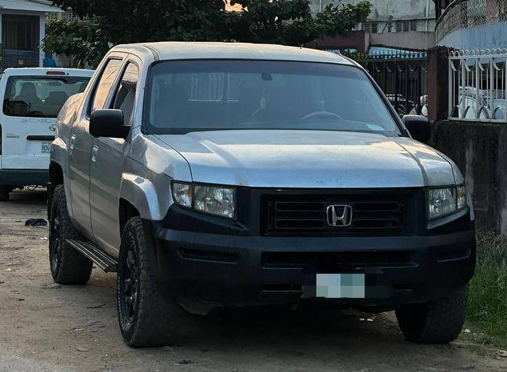 A picture of Honda Ridgeline 2006 Engine Gear and Ac are perfectly 5.8m