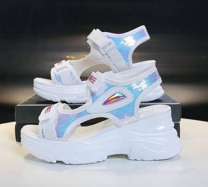 A picture of Ladies open shoe