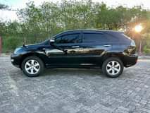 A picture of 2005TOYOTAHARRIER DVG Price 26 8M EngineCapacityCc 2360 Mileage 72169km EngineCode