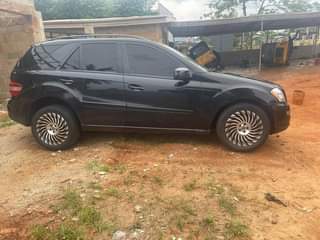 A picture of Mercedes Benz