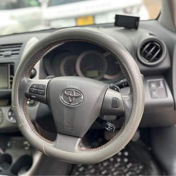 A picture of Toyota Vanguard 2010