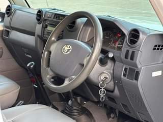 A picture of TOYOTA LANDCRUISER LX