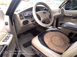 A picture of 2004 Ford explorer first body everything works perfectly ok Going