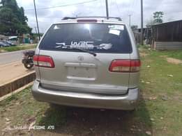 A picture of verified toks standard2001 sienna good engine and gear ac need