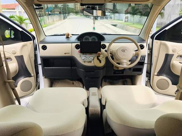 A picture of TOYOTA SIENTA FULL AC FULL DOC PRICE 12.7mill