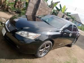 A picture of Dealer rush Distress sale ES 350 3 5m Buyer settle