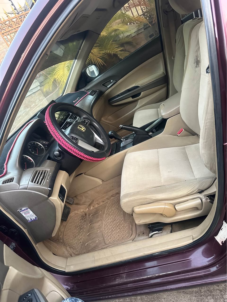 A picture of DISTRESS HONDA ACCORD 2009 MODEL 