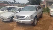 A picture of Harrier 3 0cc VVTi engine 0706260442