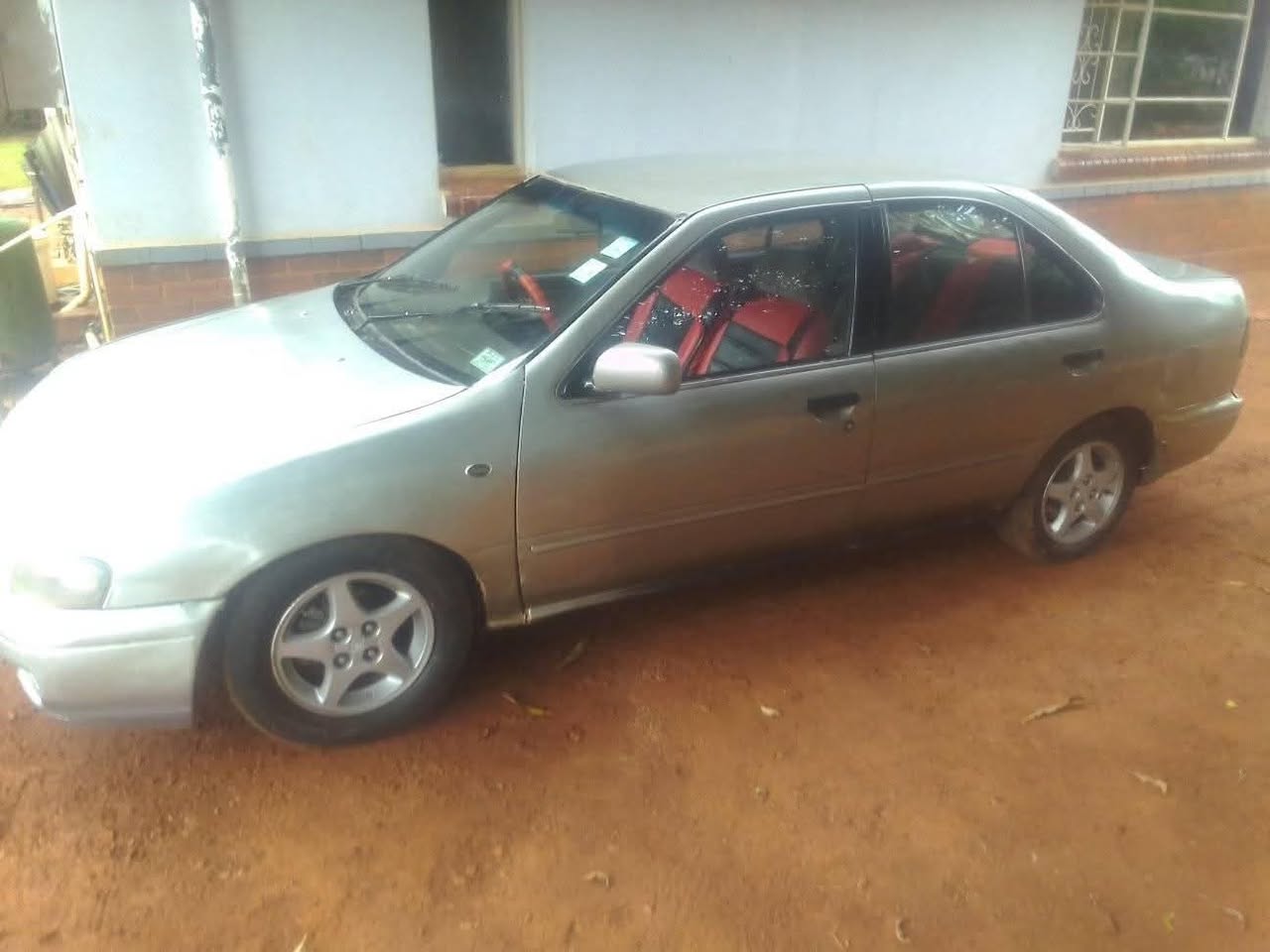 used nissan sunny