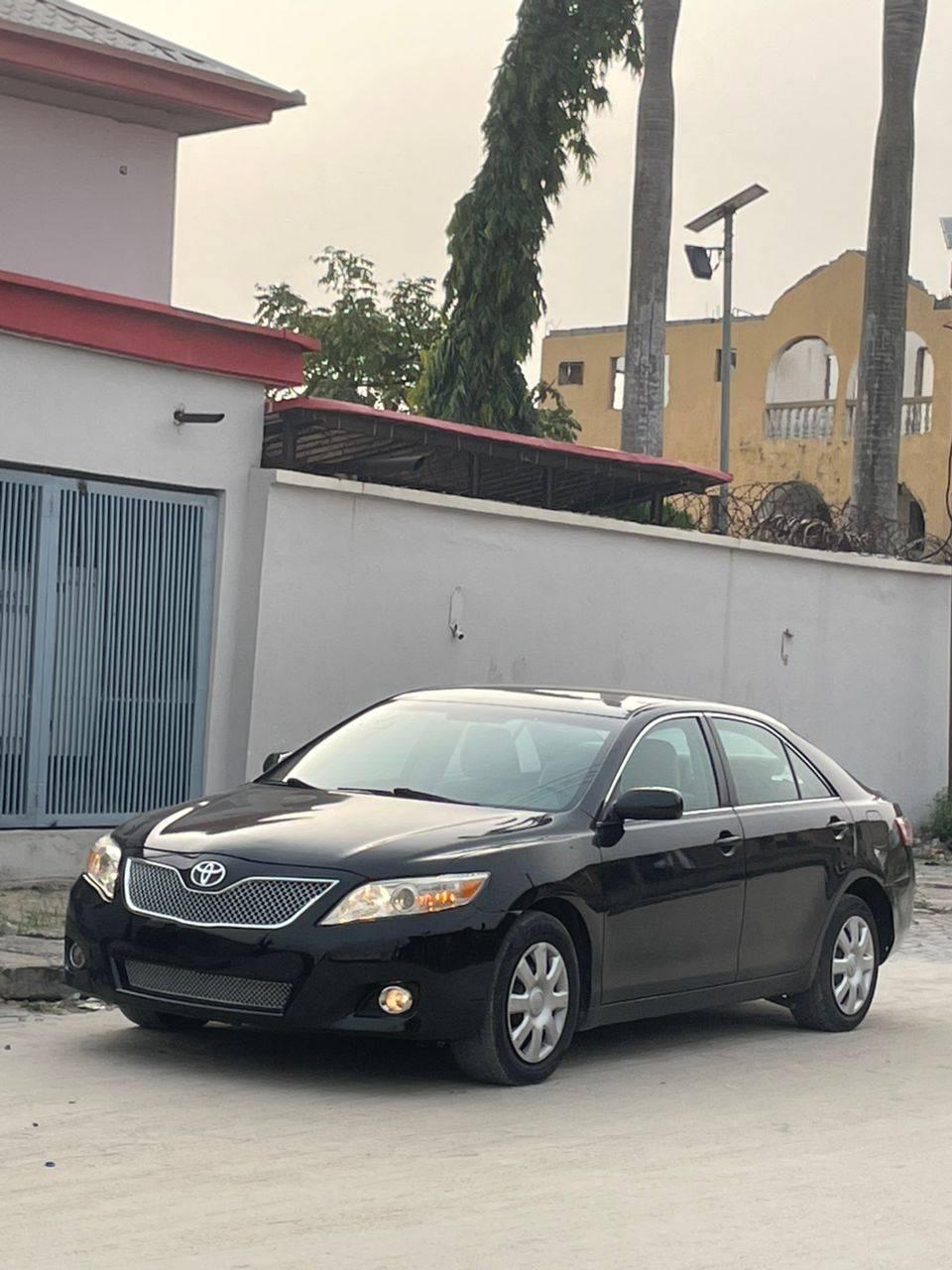 A picture of Distress Distress Foreign used 2010 Model Toyota Camry Toks October