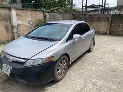 A picture of Clean Nigeria used honda civic 2007. Complete first body buy