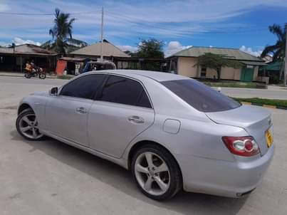 A picture of 2005 Toyota Mark x