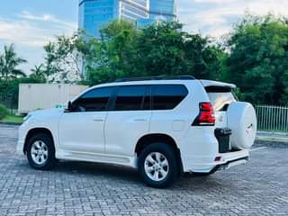 A picture of TOYOTA PRADO TXL