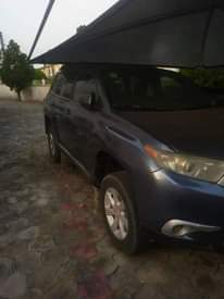 A picture of 2012 TOYOTA Highlander