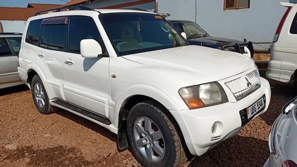 mitsubishi pajero