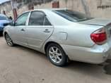 A picture of Toyota Camry 2004 4 plug Engine Gear