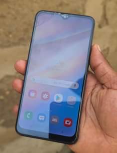 A picture of A10s 32gb ram 2 creck juu bei 110 piga 0752102737