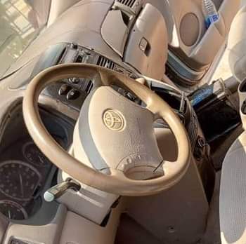 A picture of 2005 Toyota Sienna