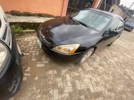 A picture of HONDA ACCORD FOR SALE ENGINE AND GEAR IS OK AC