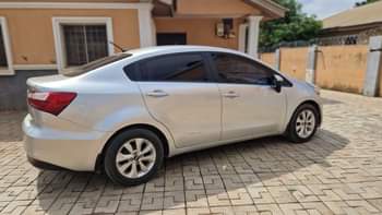 A picture of Sharp Kia Rio 2016 model AUTOMATIC TRANSMISSION engine gear and