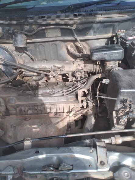 A picture of TOYOTA RAV4 L