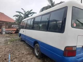A picture of TOYOTA DARCOSTER ENGEN 1HZ HAINA KIPENGELE CHOCHOTE SAFARI POPOTE TAIRI