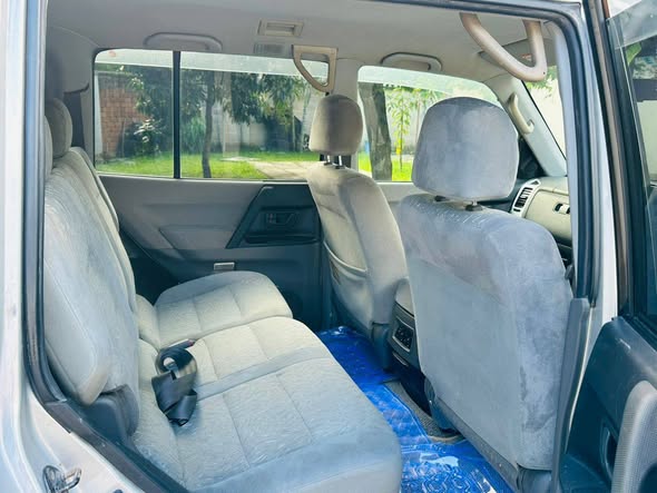 A picture of Mitsubishi pajero for sale