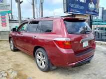 A picture of 2008 TOYOTA HIGHLANDER