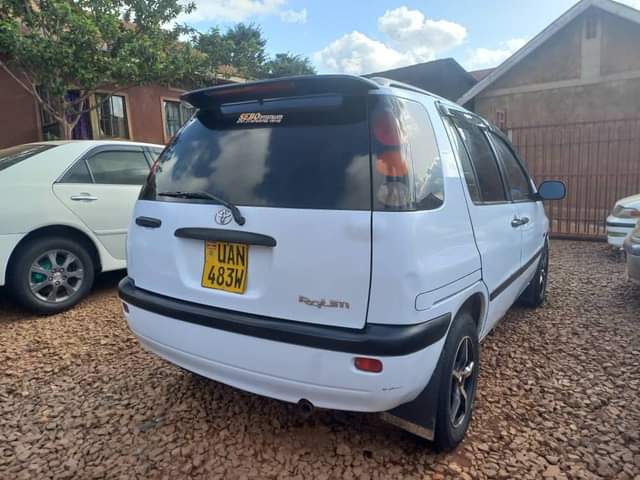 used toyota raum