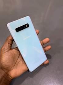 A picture of S10 plus