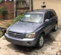 A picture of Clean Nigerian Used Grey Toyota Highlander 2007 2rows Partly repainted