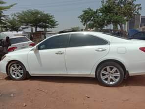 A picture of Super clean registered Lexus Es350 2009 model available for sale