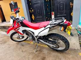 A picture of HONDA CRF 250 ENDURO
