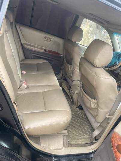 A picture of TOYOTA HIGHLANDER FAST DEAL Model 2006 Catalyst intact Duties duly
