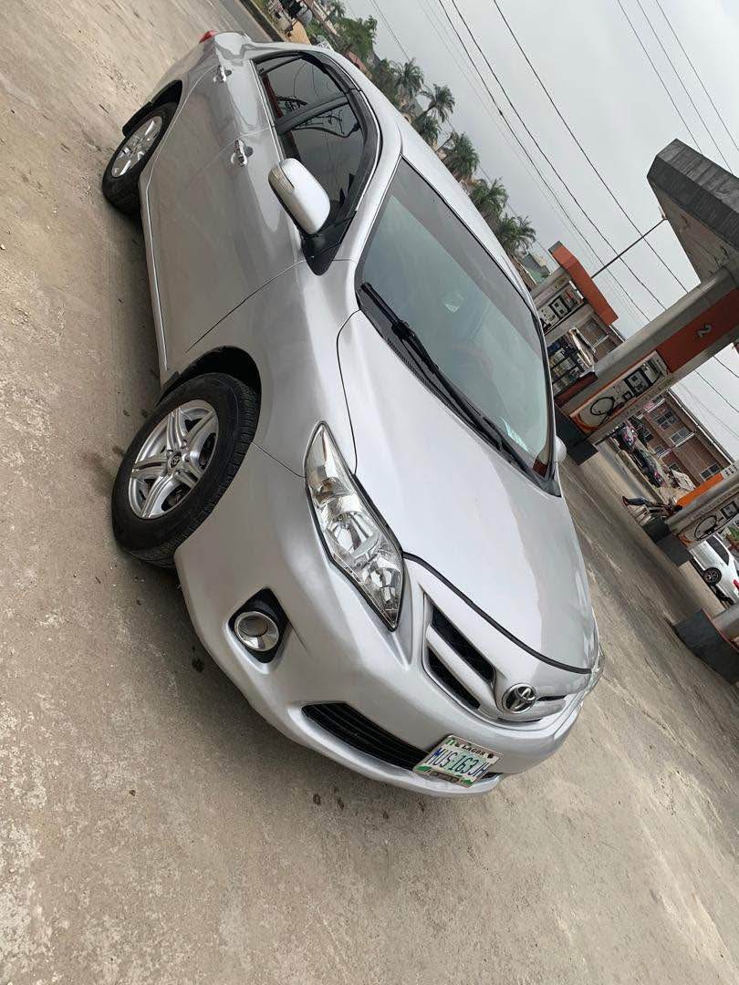 A picture of Belgium standard 2012 model Toyota Corolla LE