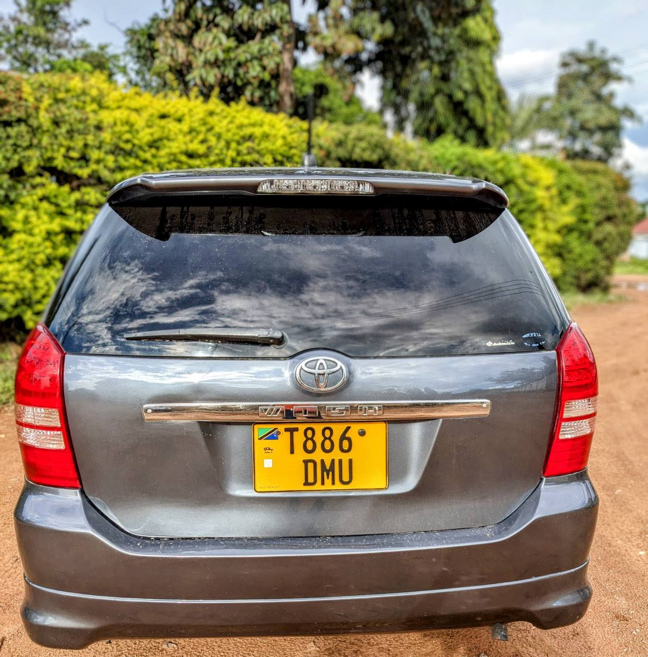 A picture of Toyota wish
