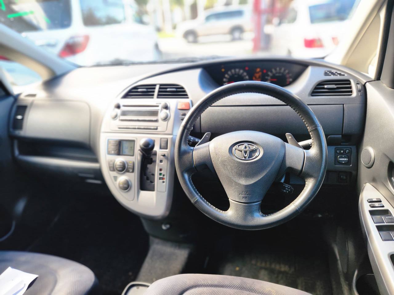 A picture of TOYOTA RACTIS