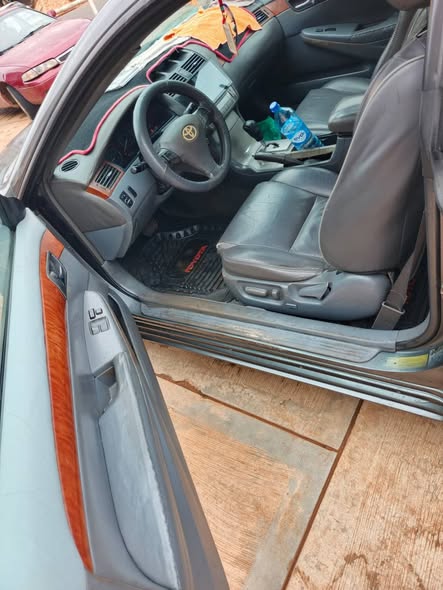 A picture of Toyota Solara 2007 Model