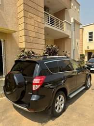 A picture of 2011 Toyota Rav 4 limited Edition Andriod Screen Push to