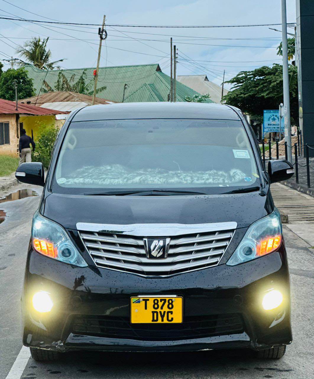 A picture of TOYOTA ALPHARD NEW MODEL