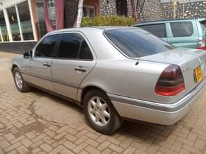 A picture of Quick sale urgently 9 5m call me 0757598620