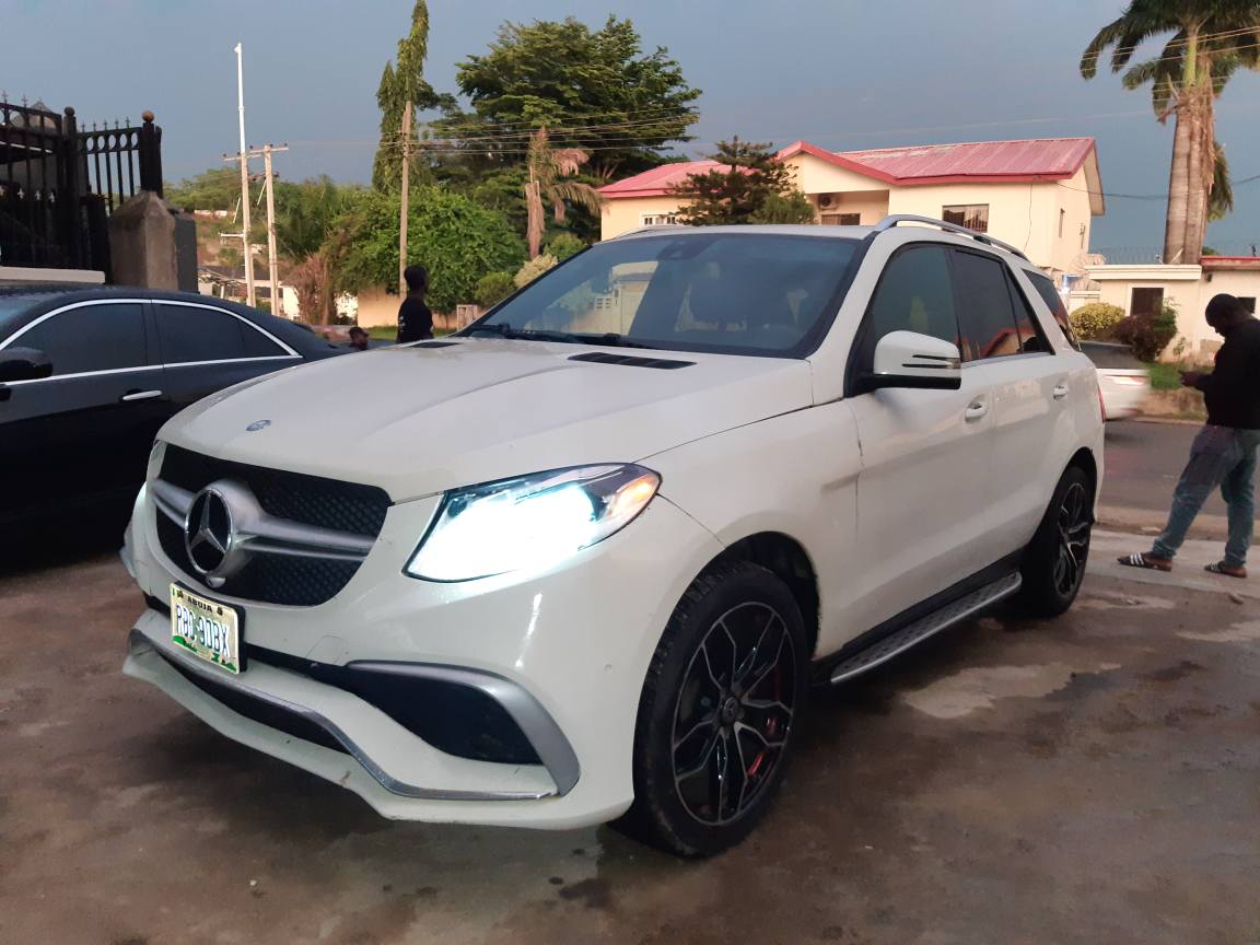 A picture of ML350 up gle 15 6M