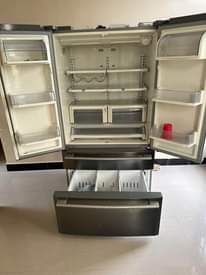 A picture of Friji Refregerator