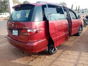 A picture of Neatly Used Toyota Previa First Body With Engine Gear Ac