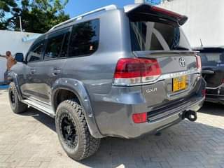 A picture of 2018 Land cruiser V8 200 series GXR REG EAT