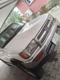 A picture of 1999 Toyota 4Runner