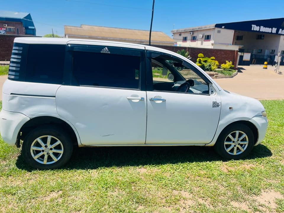 used toyota sienta